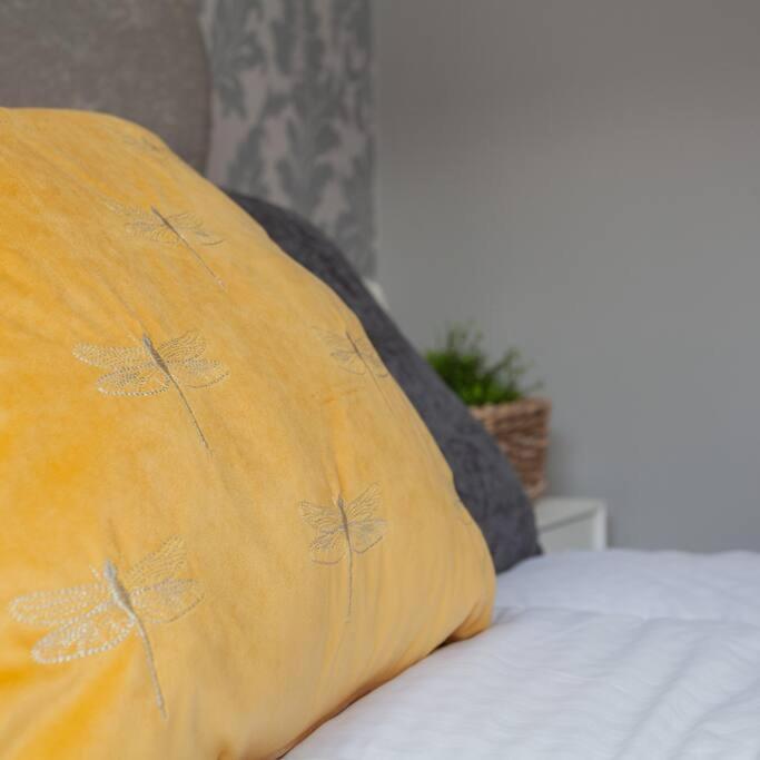 Beautiful Apartment In The Heart Of Belfast!! Eksteriør billede