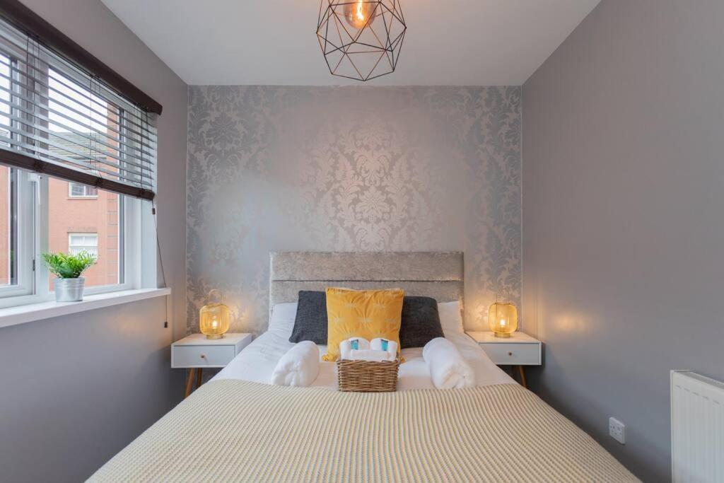 Beautiful Apartment In The Heart Of Belfast!! Eksteriør billede