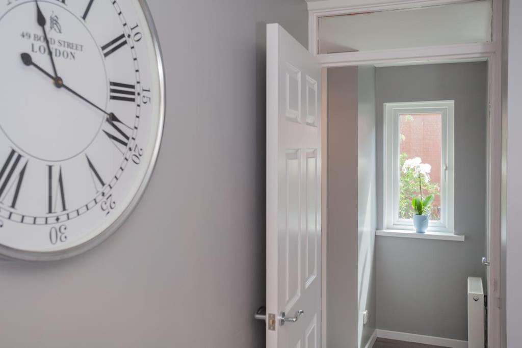 Beautiful Apartment In The Heart Of Belfast!! Eksteriør billede