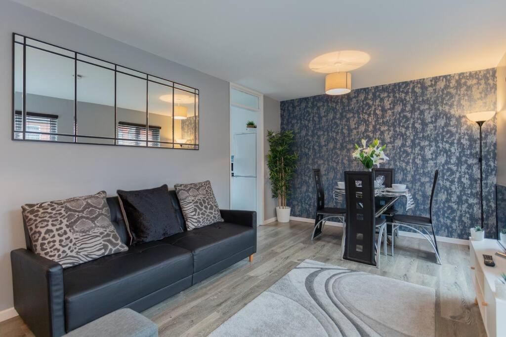 Beautiful Apartment In The Heart Of Belfast!! Eksteriør billede